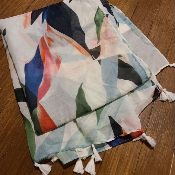 Subtle luxury pool to party multi wear sarong or swim cover up. OS - Picture 4 of 8